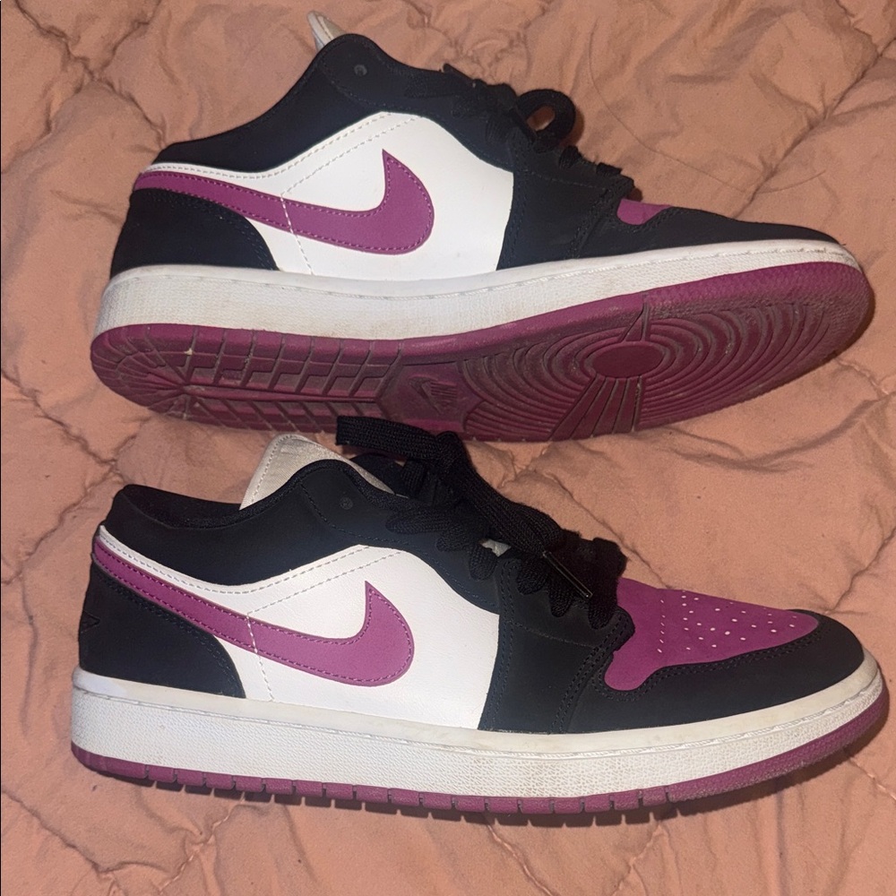 Nike Air Jordan Low 1